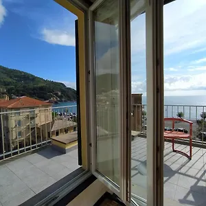 Monia House Sea View Appartement